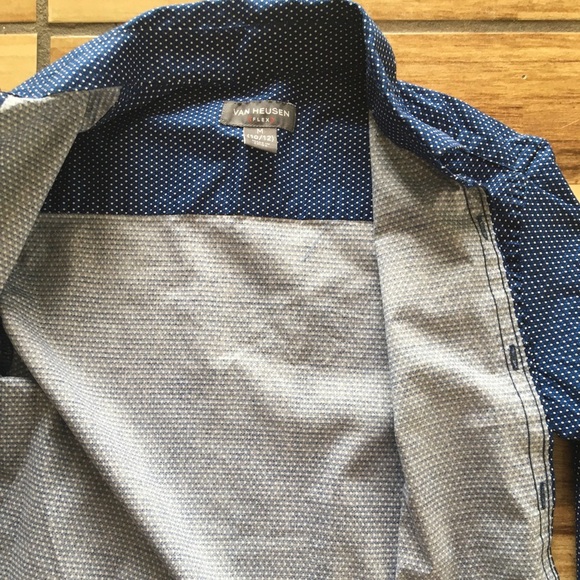 Boys Long-Sleeve Button-Down Dress Shirt - Van Heusen M10/12 blue small pattern - Picture 3 of 7